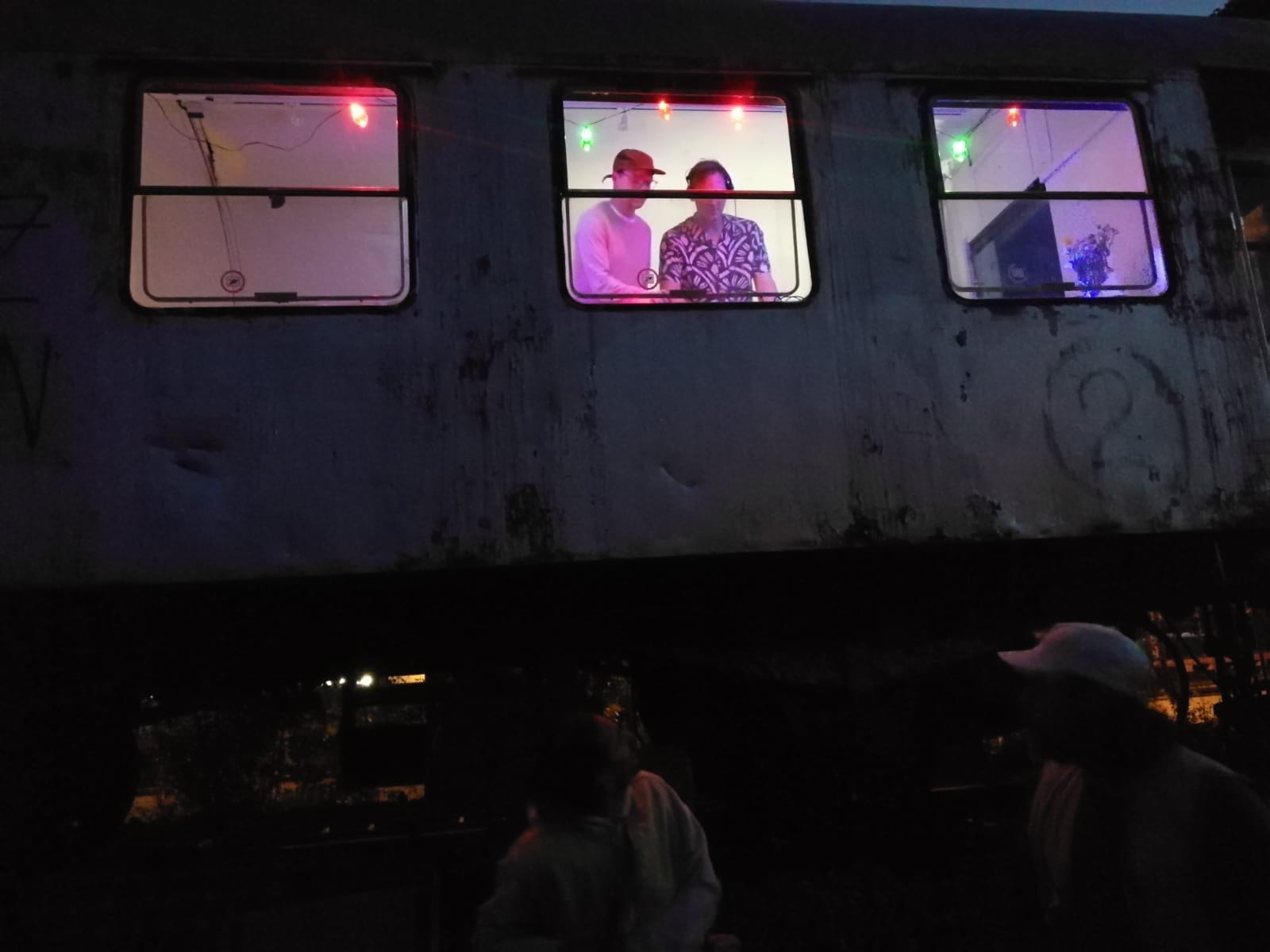 001/032 Waggon /w Philippmarijanaband & EinHauchVonErnst