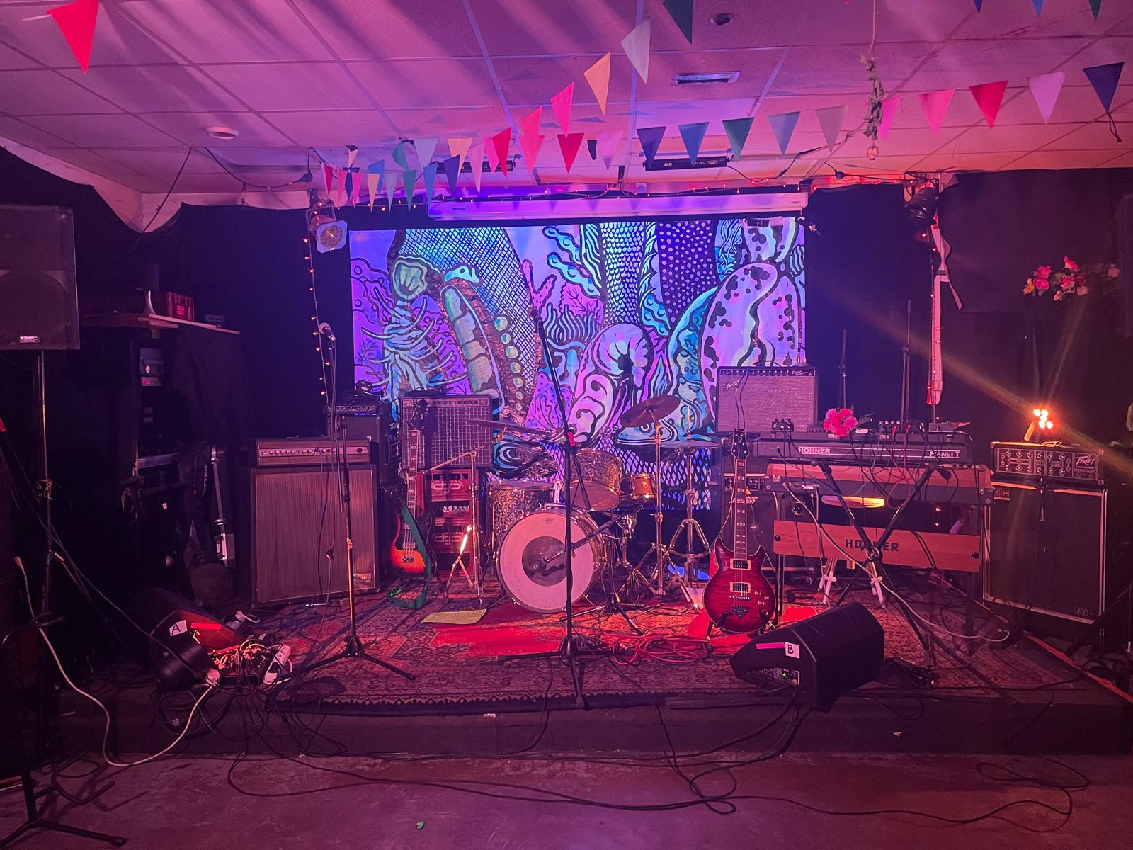 Merlin Klinke Café Sessions /w RNDM KRSTL